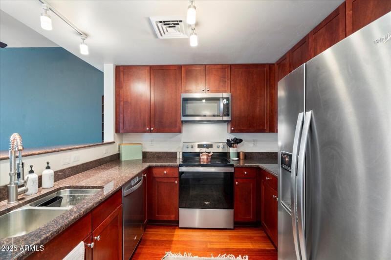 Just the Right Amount of Kitchen Space