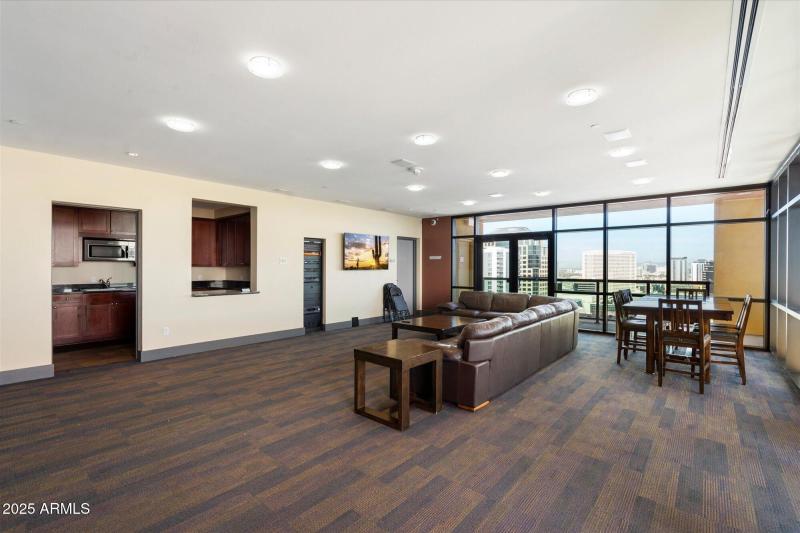 Rooftop Party Room 2