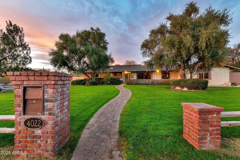 4022 E Stanford Dr twilight-2