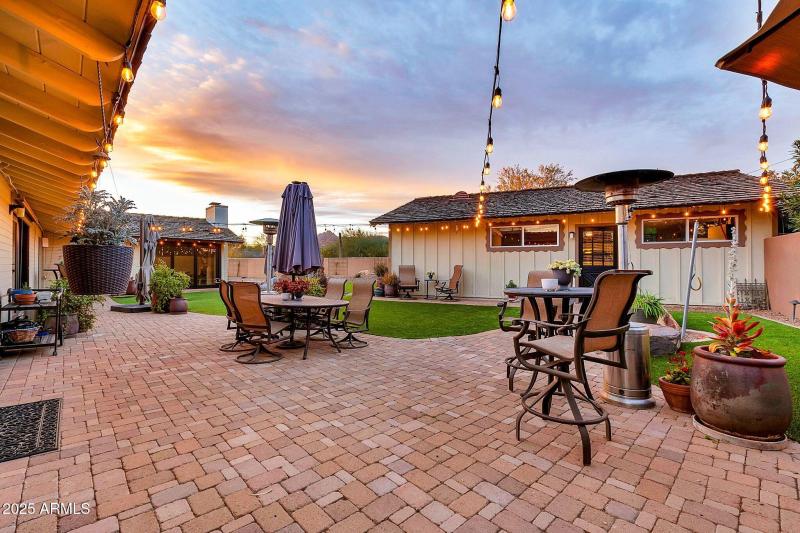 4022 E Stanford Dr twilight-13