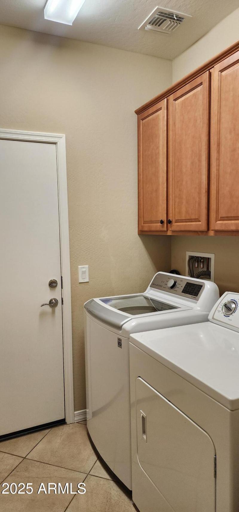 Via Del Sol laundry room