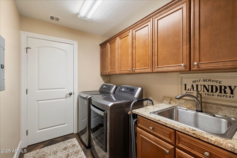 25-Laundry Room