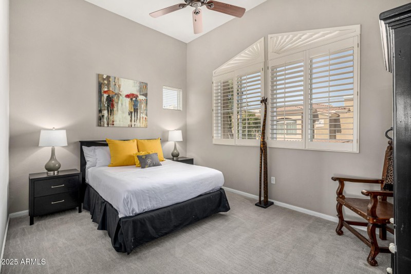 2nd Bedroom with Queen