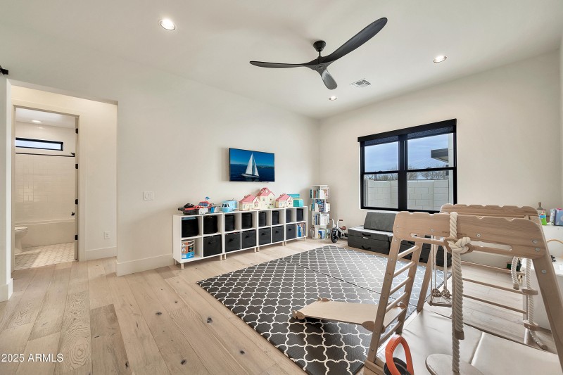 3964 E Penedes Dr-32