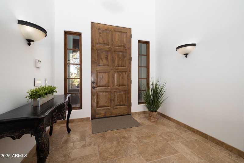 Entry to greet friends