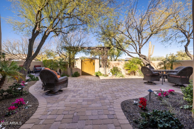 Large Entry courtyard