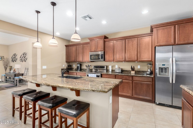 06 Kitchen