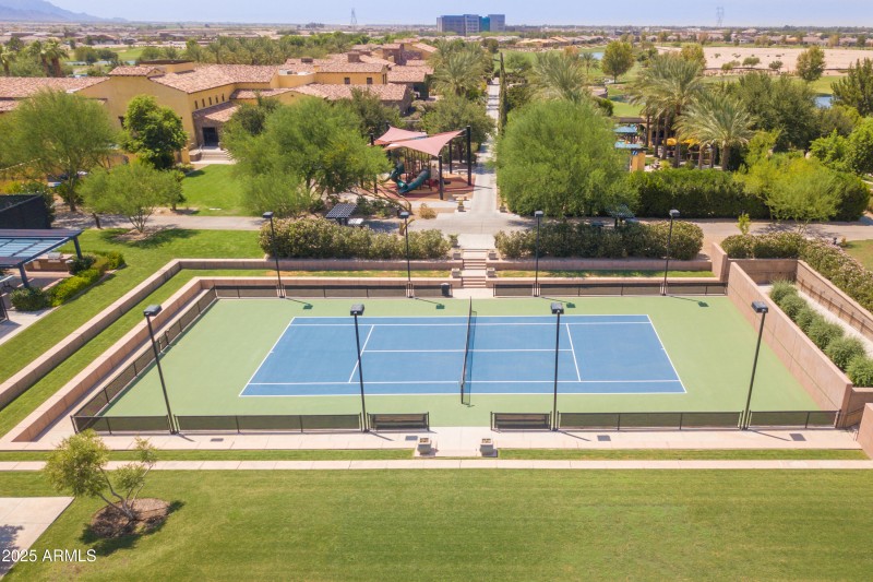 34 Tennis Courts