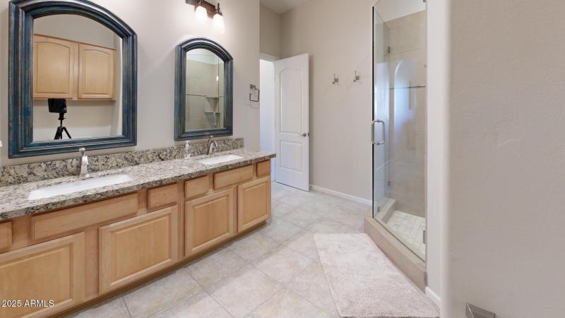 28444-N-101st-Pl-Bathroom 4