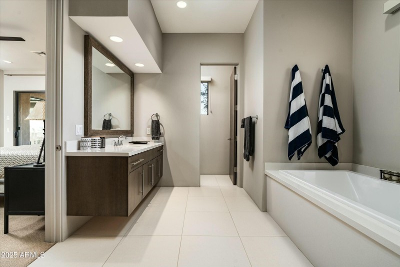 MAIN BATHROOM