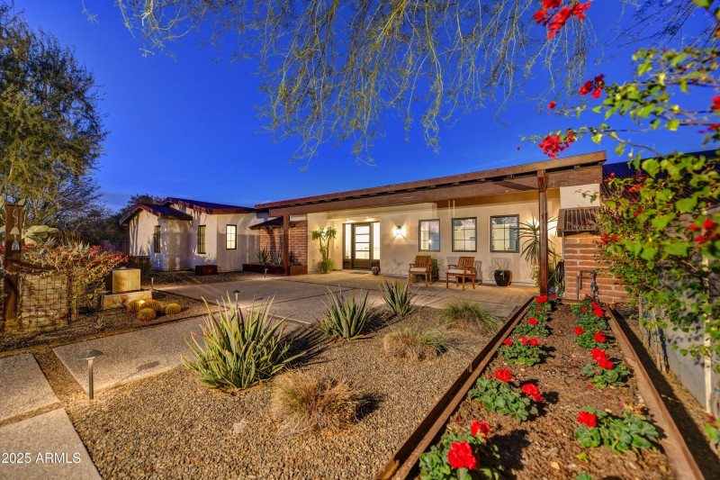 08-Twilight Front Entry II