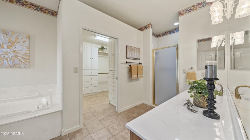 Interior - 3033 Glenview Dr-23