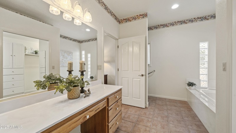 Interior - 3033 Glenview Dr-28