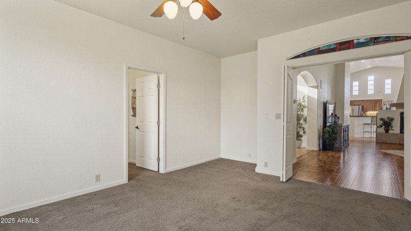 Interior - 3033 Glenview Dr-31
