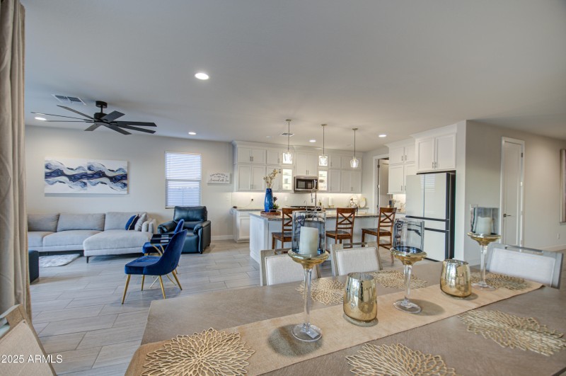 Dining Area 4