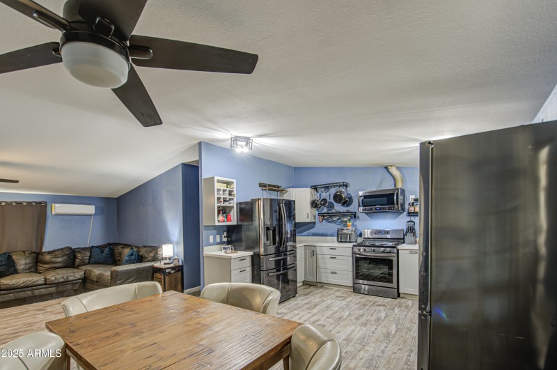 Kitchen 4