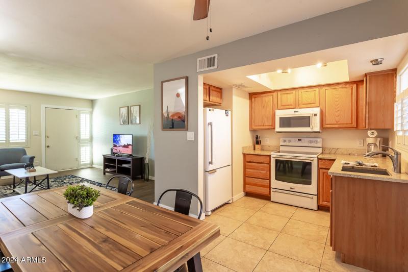 Scottsdale Condo BnB-12