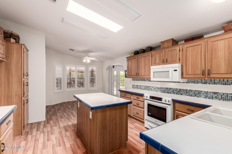Eat in kitchen