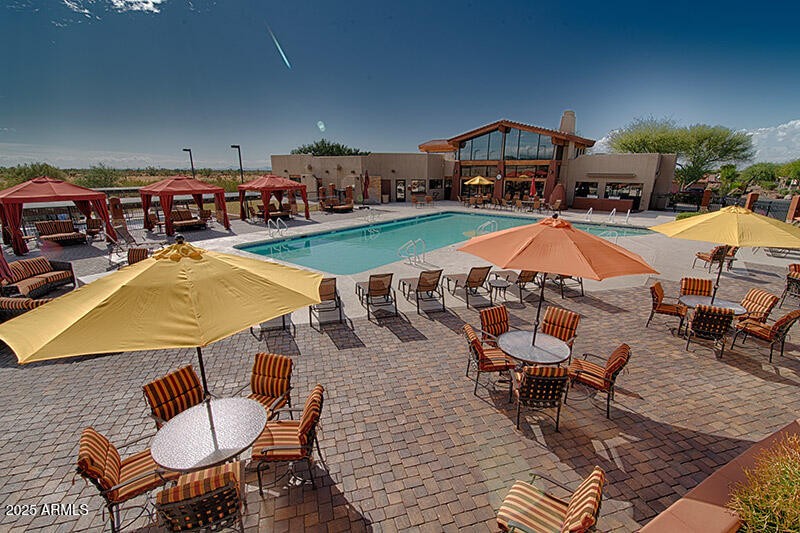 Montesa-pool-patio