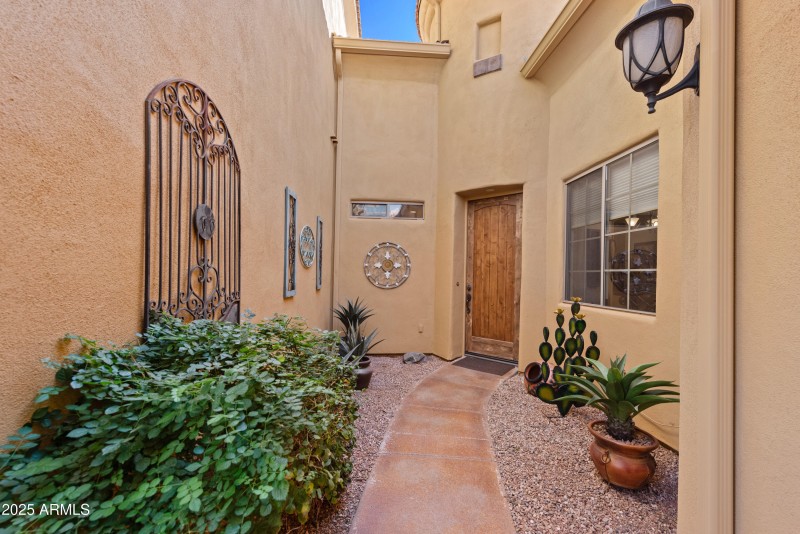 03-5370-S-Desert-Dawn-Dr-Unit-39-3