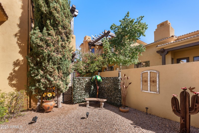 26-5370-S-Desert-Dawn-Dr-Unit-39-26