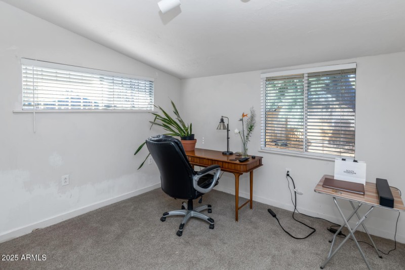 738 E Carol Ave-large-015-026-738 E Caro