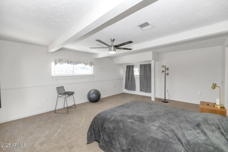 738 E Carol Ave-large-016-027-738 E Caro