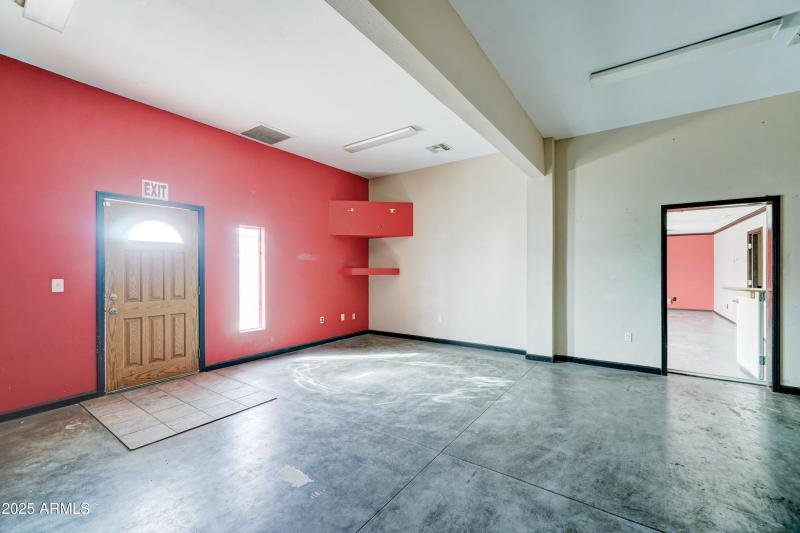 6721 N Black Canyon Hwy-8