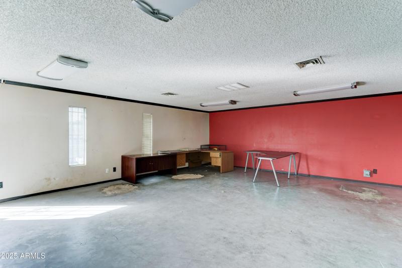 6721 N Black Canyon Hwy-15