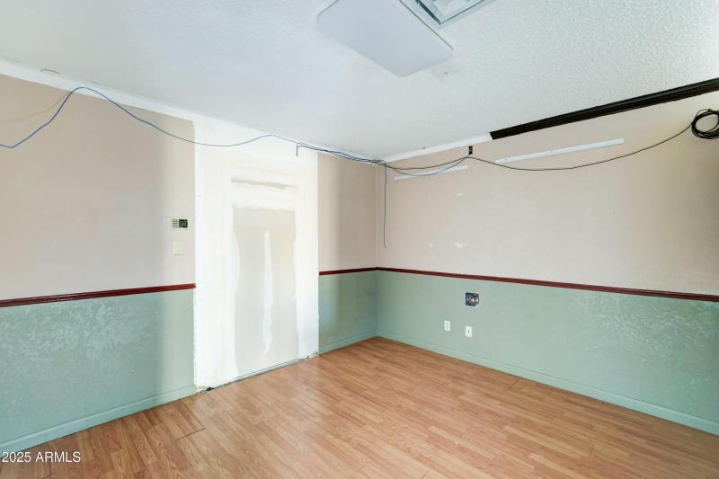 6721 N Black Canyon Hwy-18