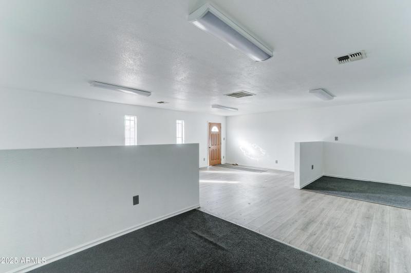 6721 N Black Canyon Hwy-30