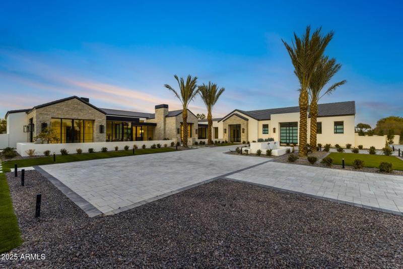 1-web-or-mls-6836-e-hummingbird-ln