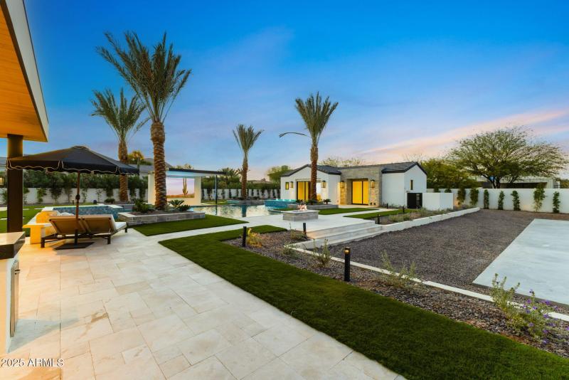 14-web-or-mls-6836-e-hummingbird-ln