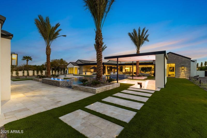 16-web-or-mls-6836-e-hummingbird-ln