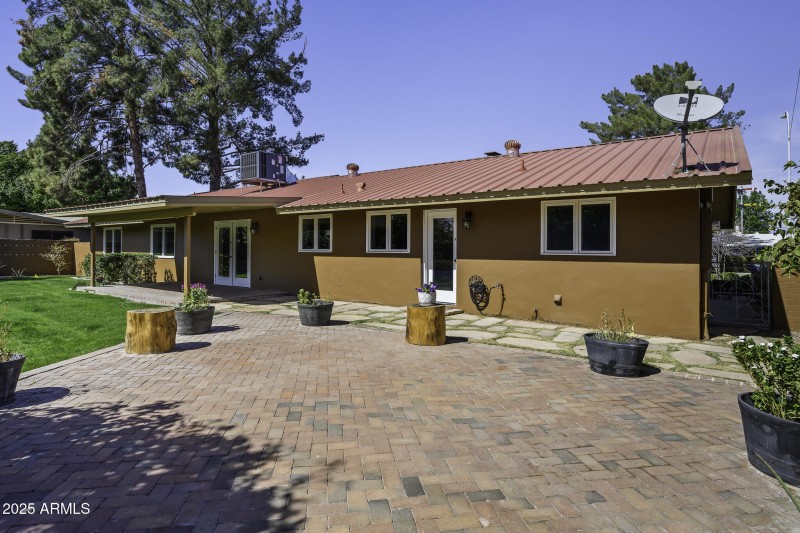 Spacious paver patio