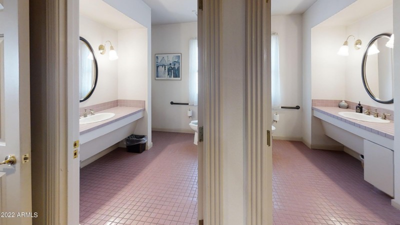 Cole-Law-Office-Bathroom