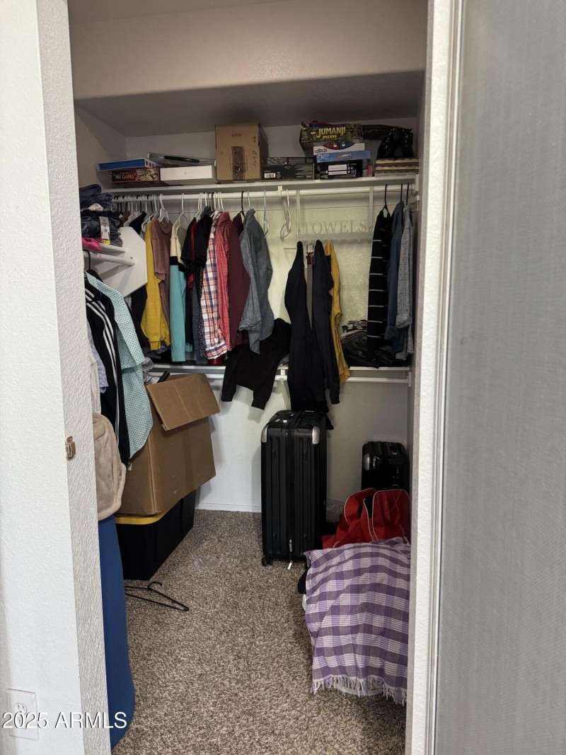 Master bedrm closet