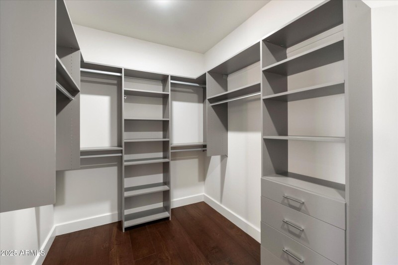 39-Guest Closet