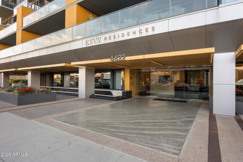 40-Entrance