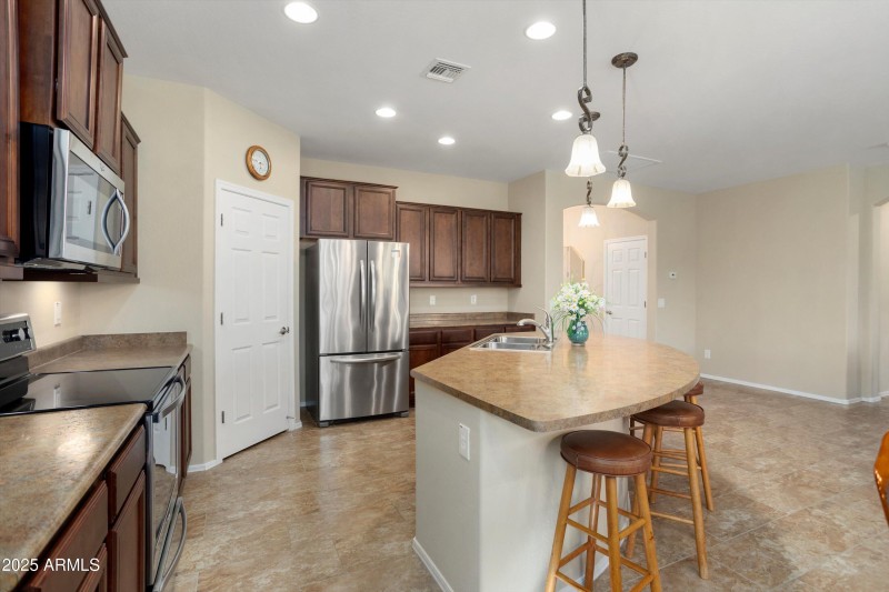 12-Kitchen