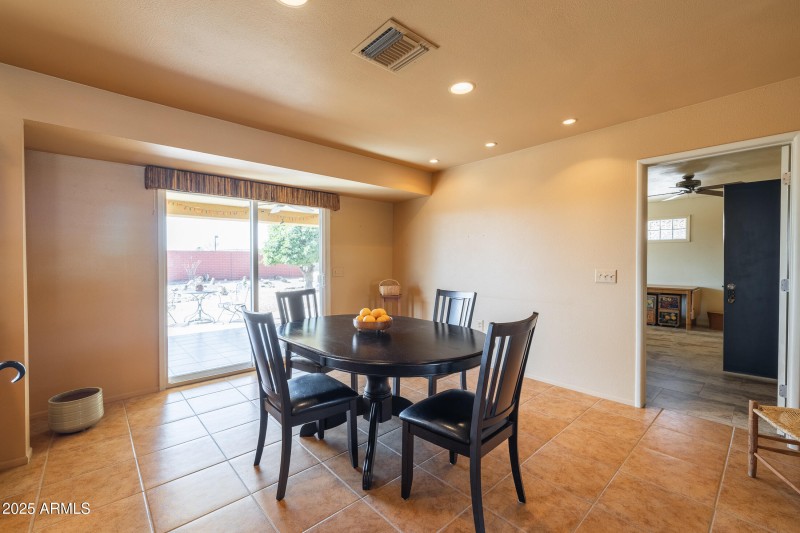 9513 W Cottonwood Dr-38