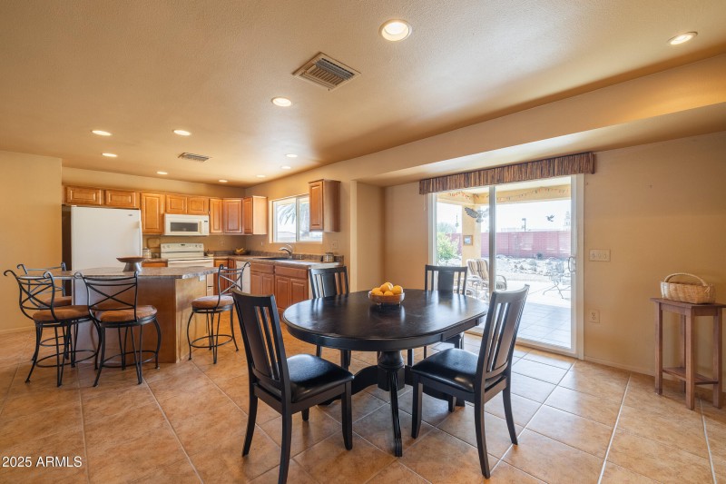 9513 W Cottonwood Dr-39