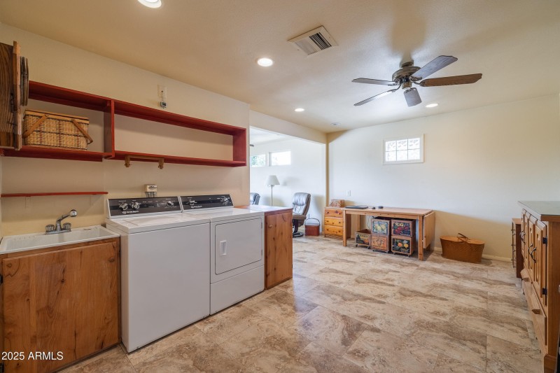 9513 W Cottonwood Dr-46