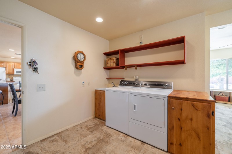 9513 W Cottonwood Dr-47