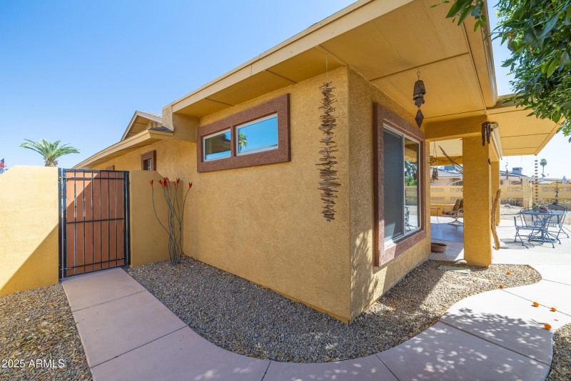 9513 W Cottonwood Dr-19