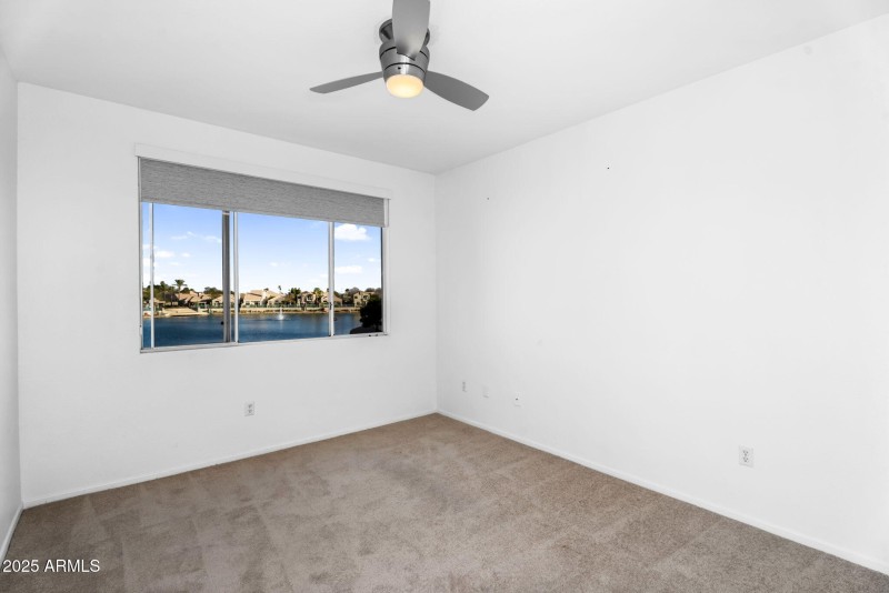17-web-or-mls-Desert Foothills-16