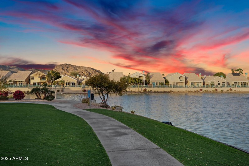 44-web-or-mls-Desert Foothills Neighborh