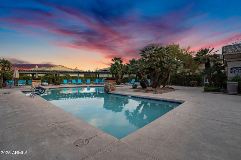 52-web-or-mls-Desert Foothills Neighborh