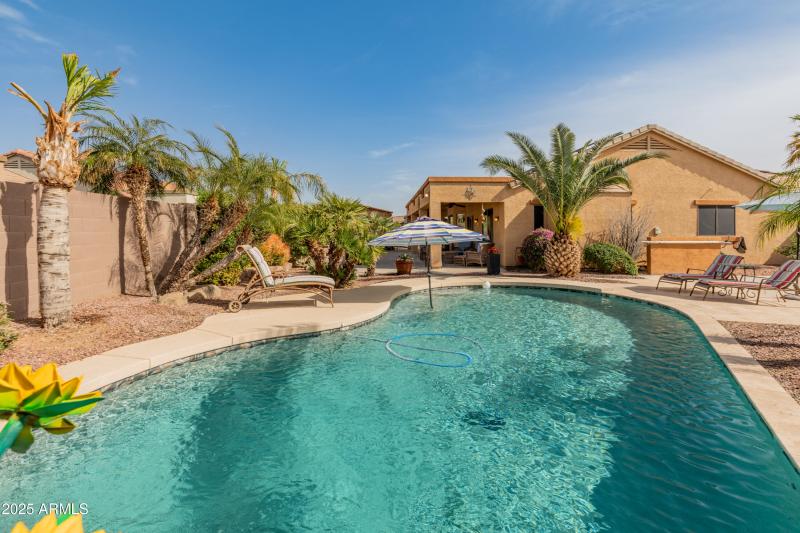 17470 W Gelding Dr-10