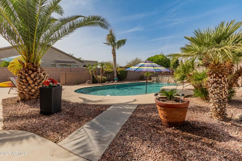 17470 W Gelding Dr-7